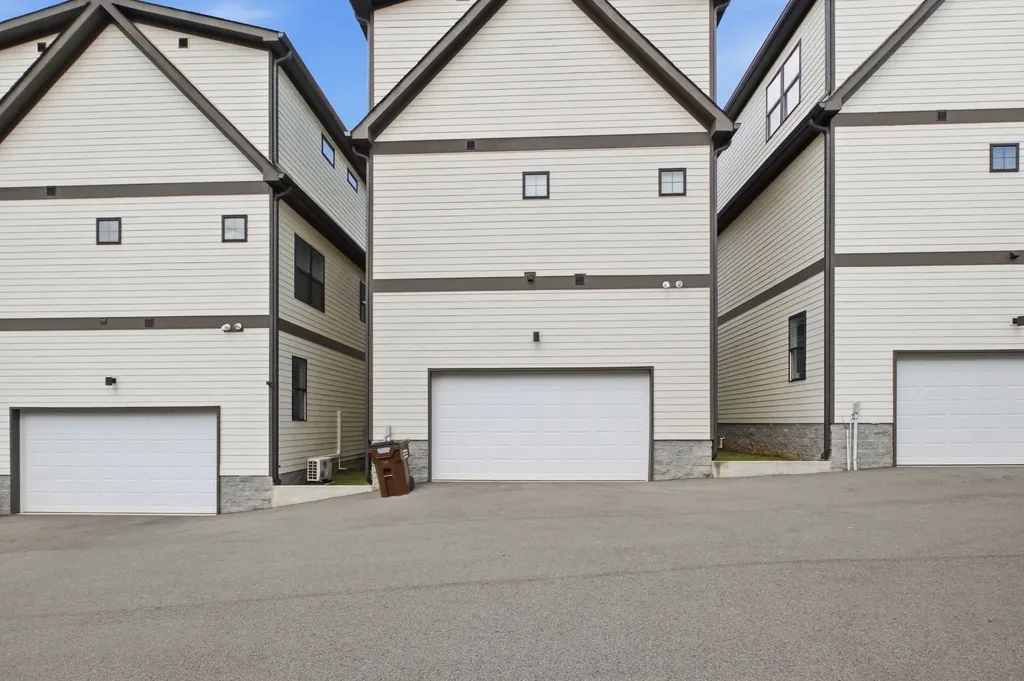 1699 Lischey Avenue Nashville TN 37207