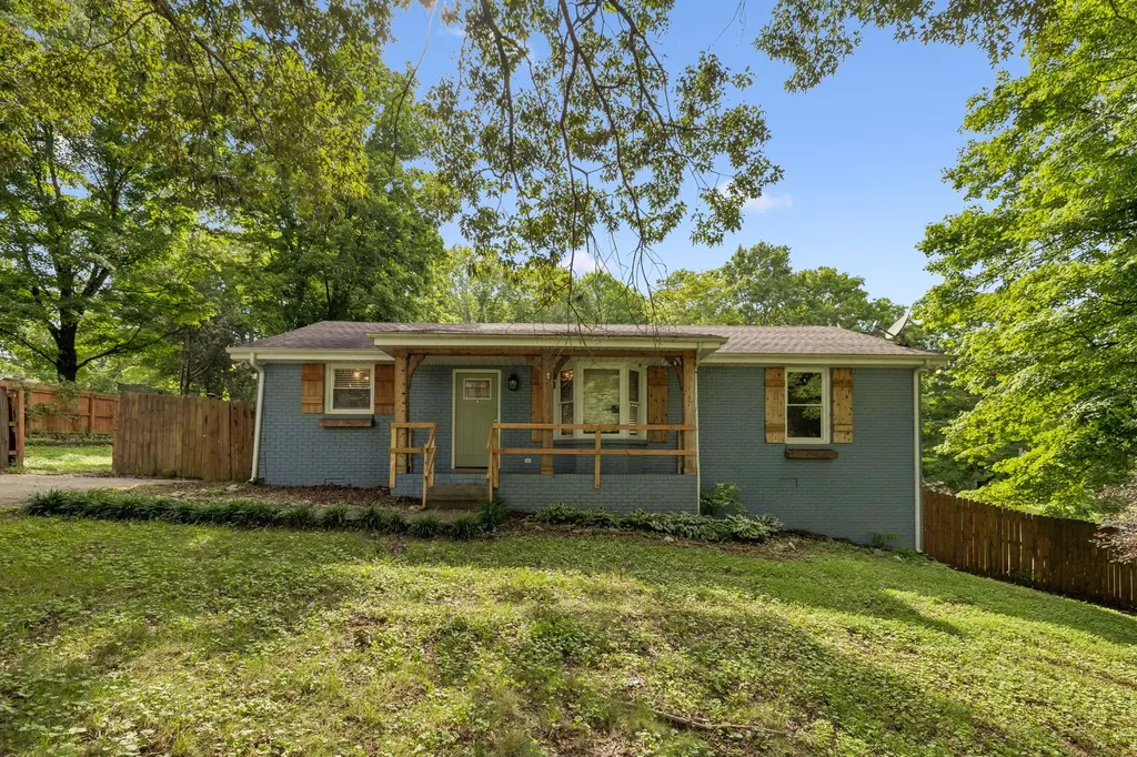707 Darrow Drive Pleasant View TN 37146