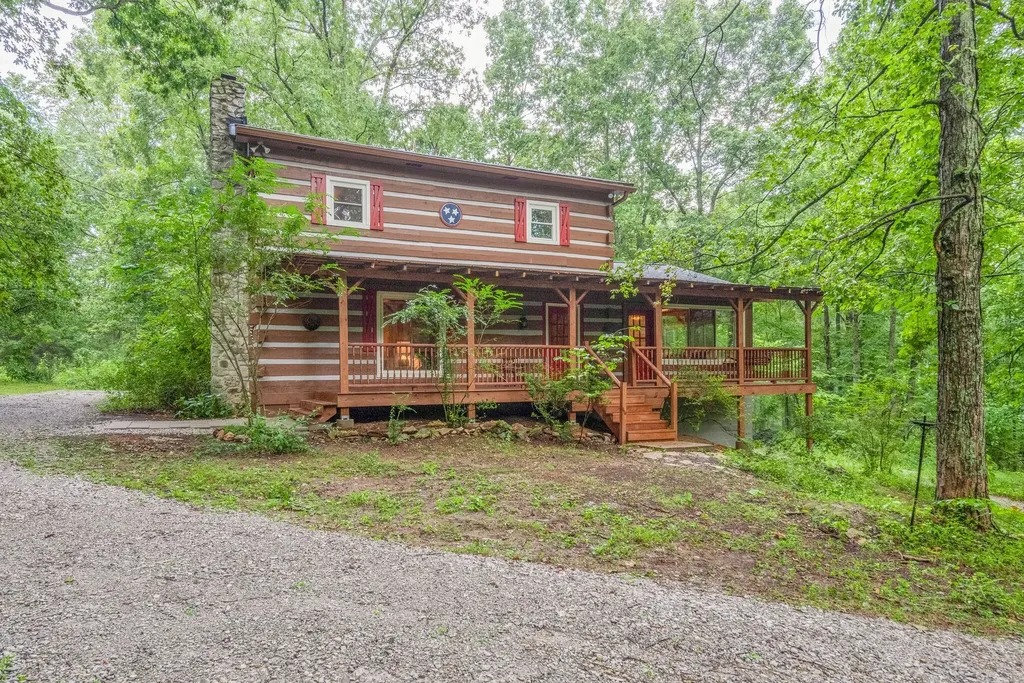 150 Humpty Dumpty Road White Bluff TN 37187