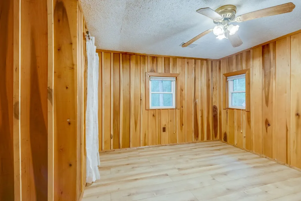 150 Humpty Dumpty Road White Bluff TN 37187