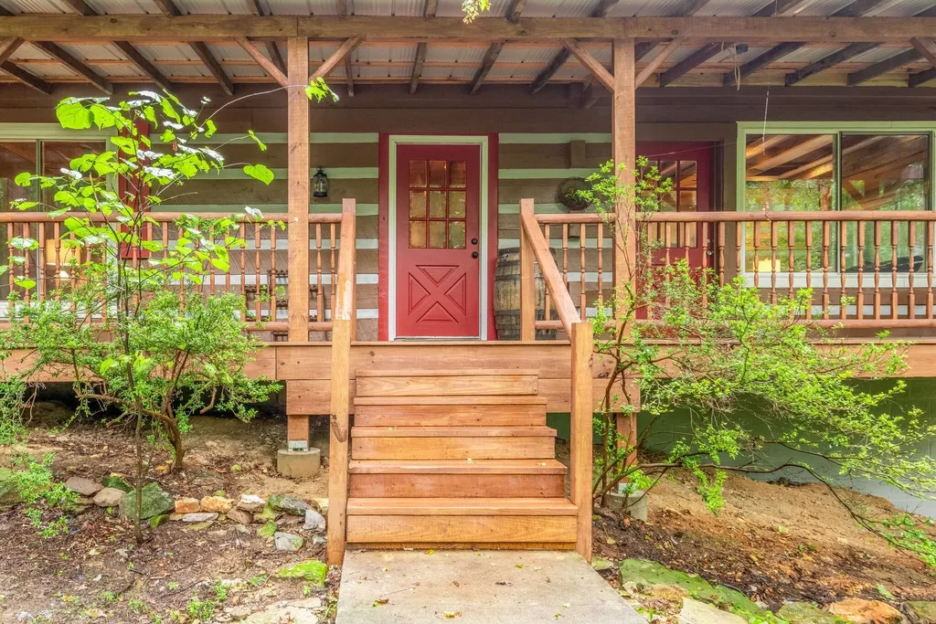 150 Humpty Dumpty Road White Bluff TN 37187