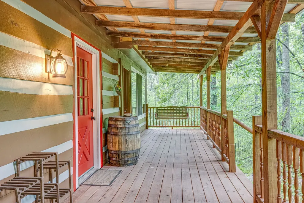 150 Humpty Dumpty Road White Bluff TN 37187