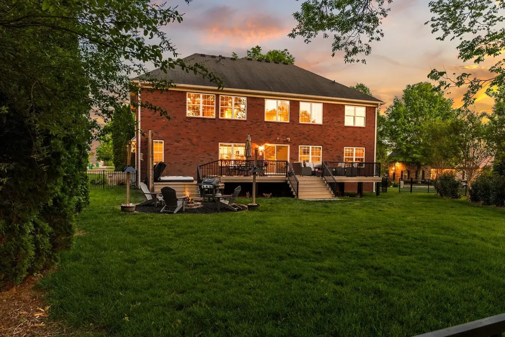 1608 Fair House Road Spring Hill TN 37174