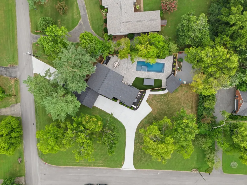 207 Bluegrass Drive Hendersonville TN 37075