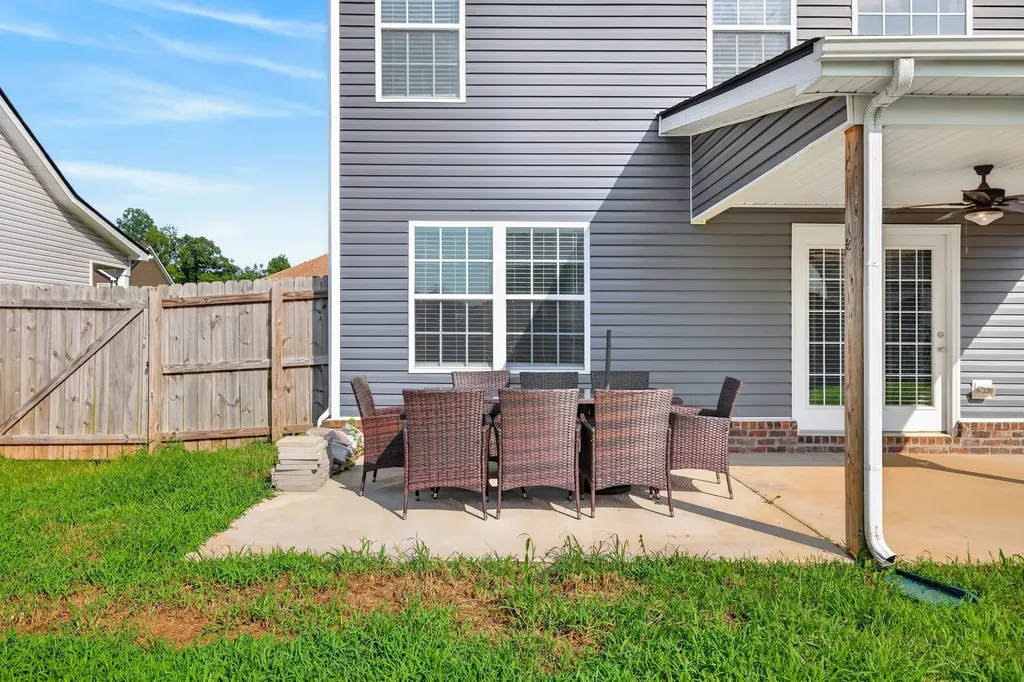 1061 Whitney Drive Clarksville TN 37042