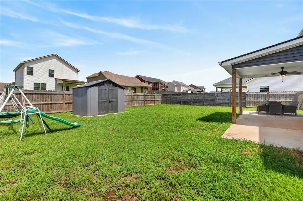 1061 Whitney Drive Clarksville TN 37042