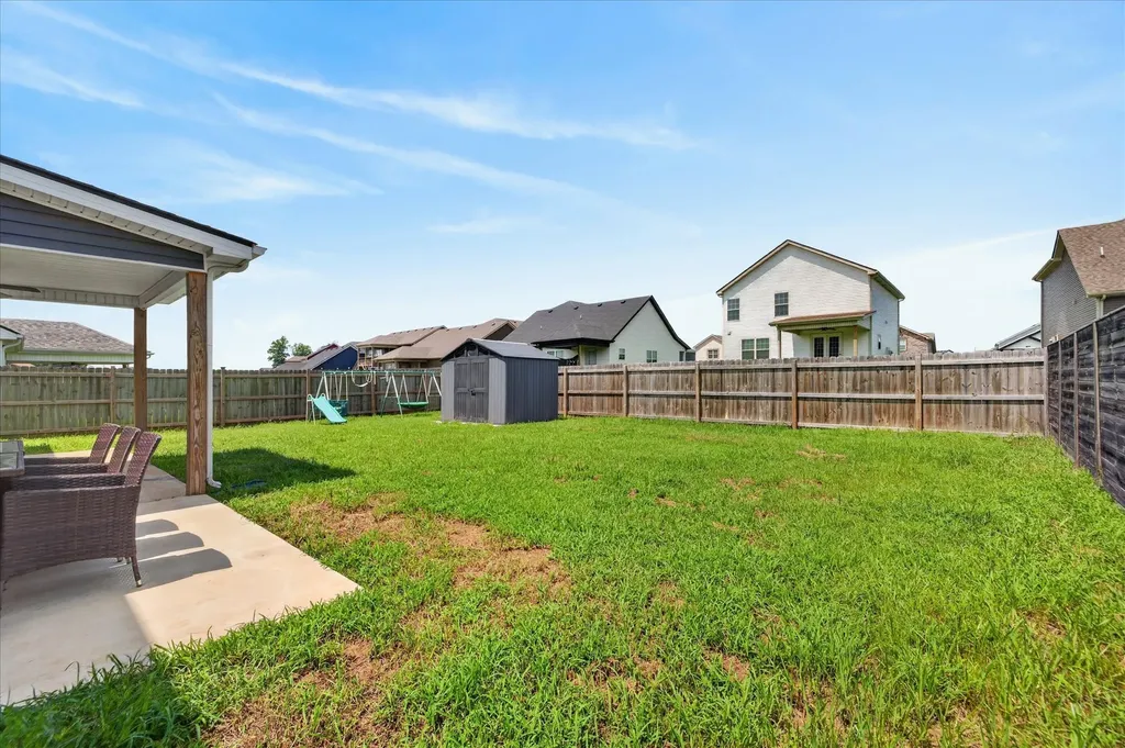 1061 Whitney Drive Clarksville TN 37042