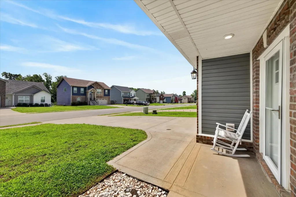 1061 Whitney Drive Clarksville TN 37042