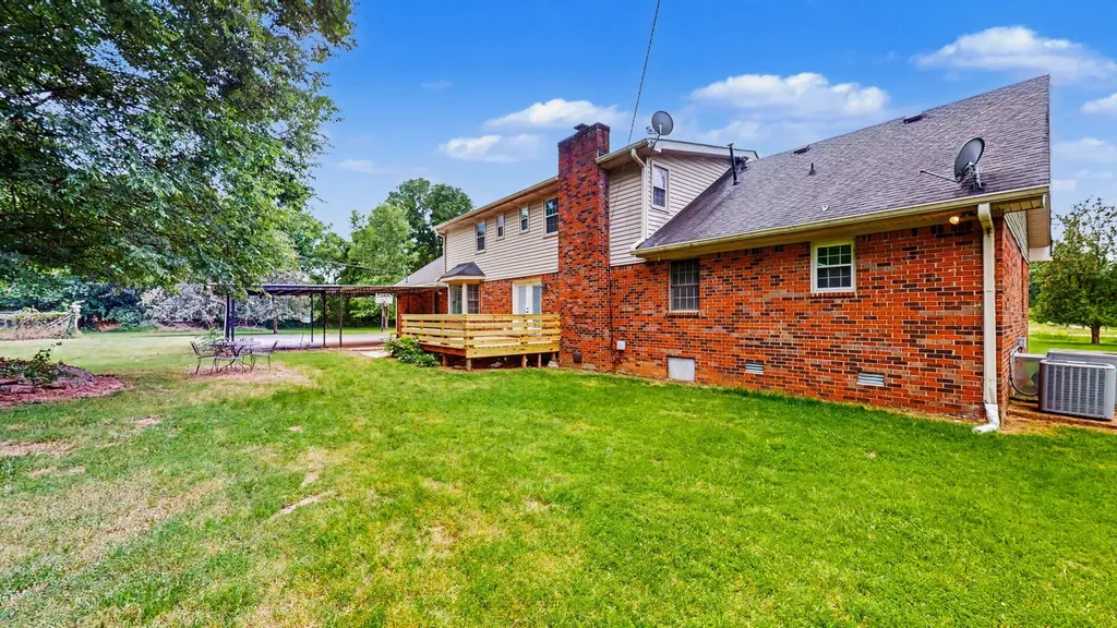 2369 Cairo Bend Road Lebanon TN 37087