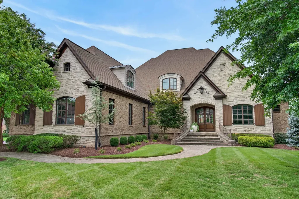 915 John Armfield Court Gallatin TN 37066