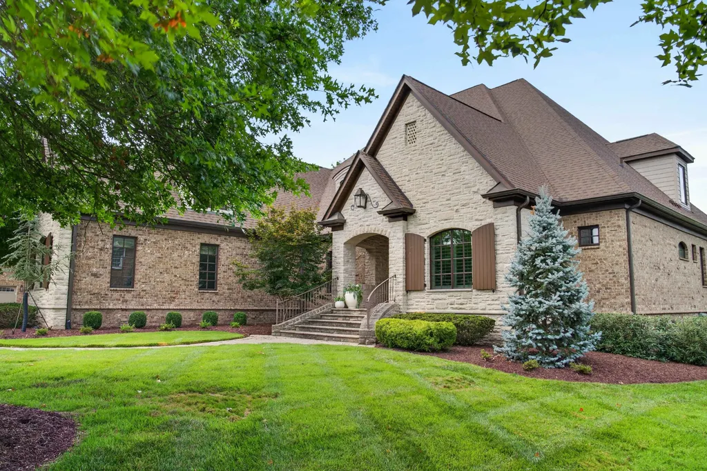 915 John Armfield Court Gallatin TN 37066