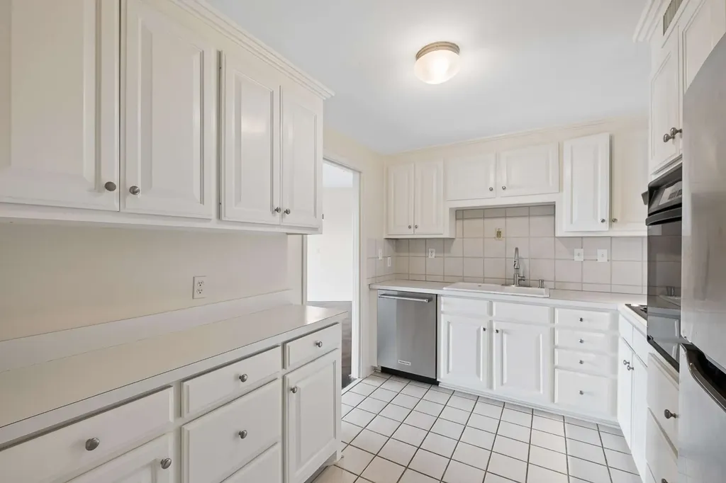 4215 Harding Pike Nashville TN 37205