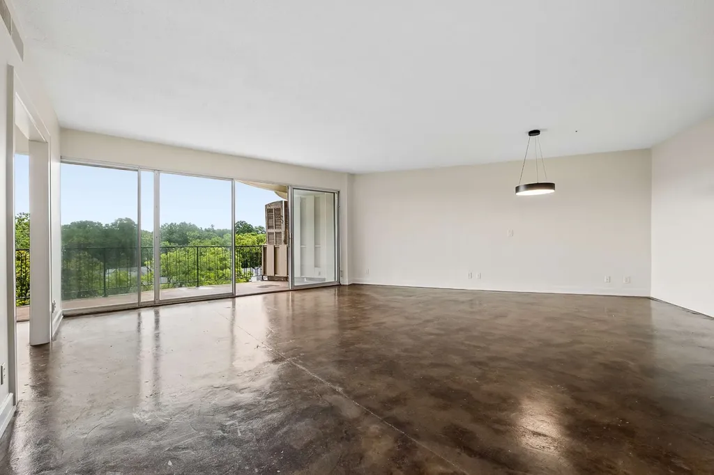 4215 Harding Pike Nashville TN 37205