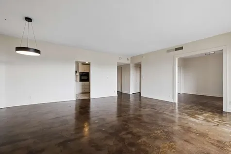 4215 Harding Pike Nashville TN 37205