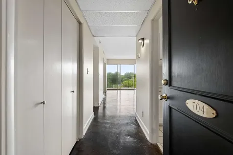 4215 Harding Pike Nashville TN 37205