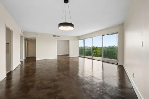 4215 Harding Pike Nashville TN 37205