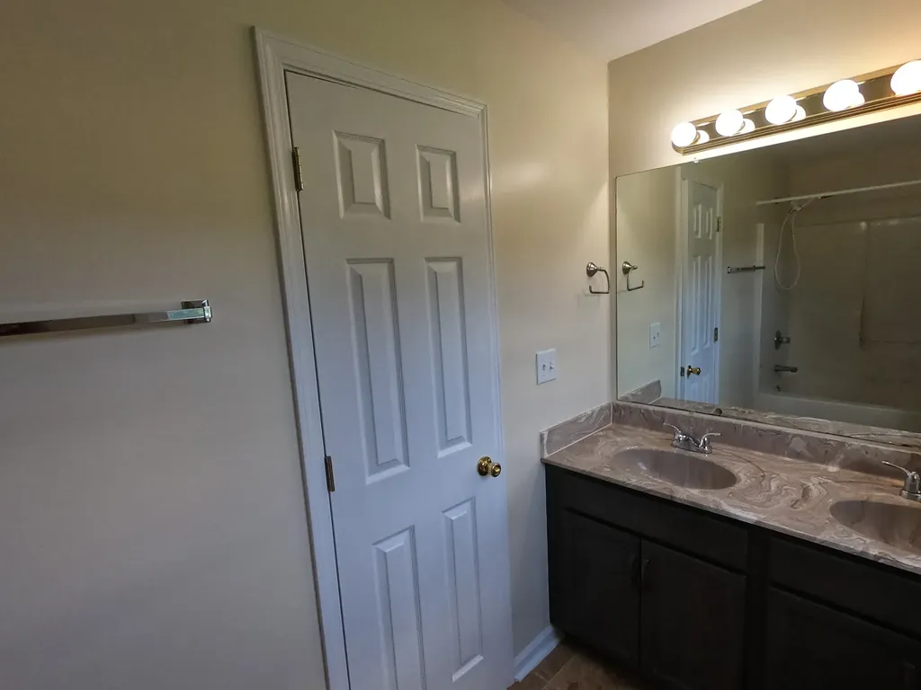 2687 Blue Willow Court Clarksville TN 37042