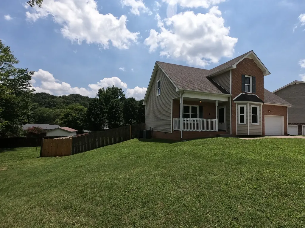 2687 Blue Willow Court Clarksville TN 37042