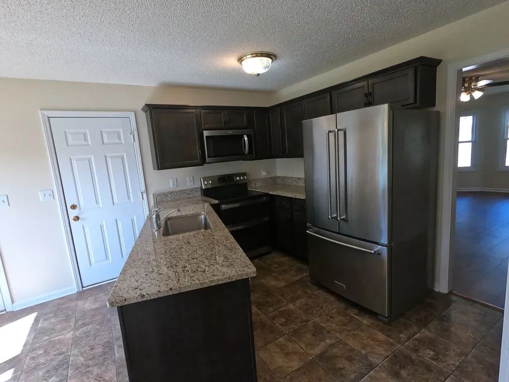 2687 Blue Willow Court Clarksville TN 37042