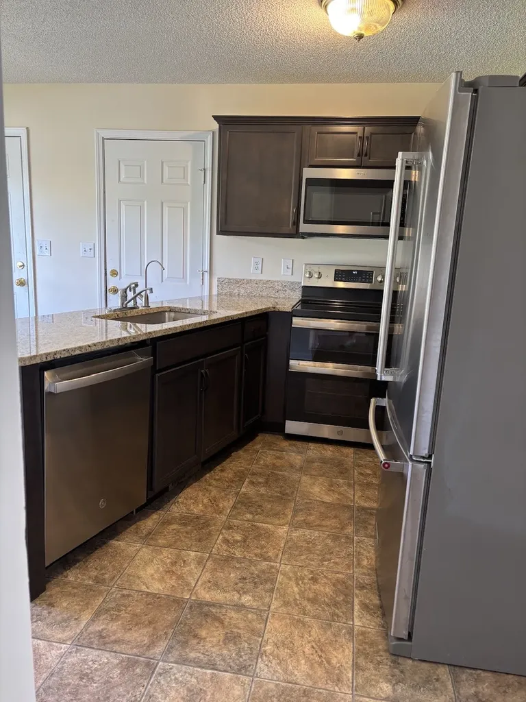 2687 Blue Willow Court Clarksville TN 37042