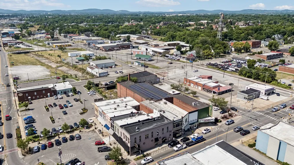 104 W Main Street Lebanon TN 37087