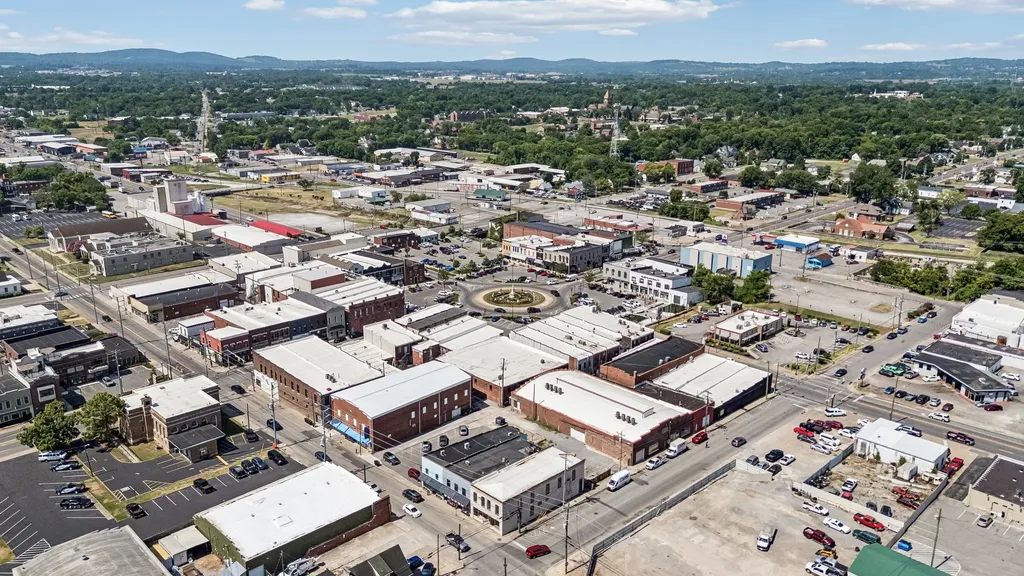 104 W Main Street Lebanon TN 37087