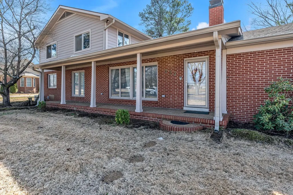 335 Robins Street Lawrenceburg TN 38464
