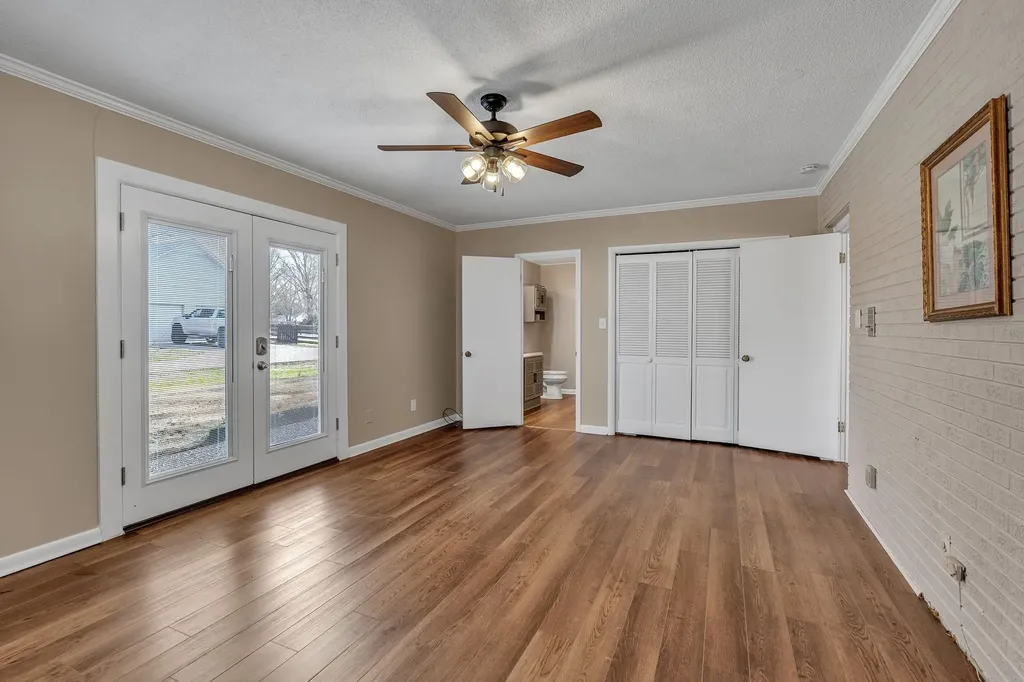 335 Robins Street Lawrenceburg TN 38464