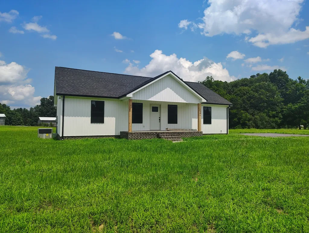 1164 Shiloh Road Lafayette TN 37083