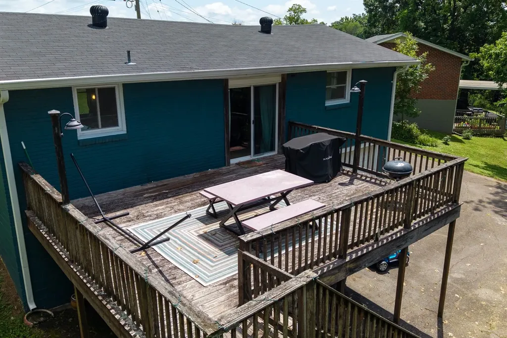 409 Rosehill Court Goodlettsville TN 37072