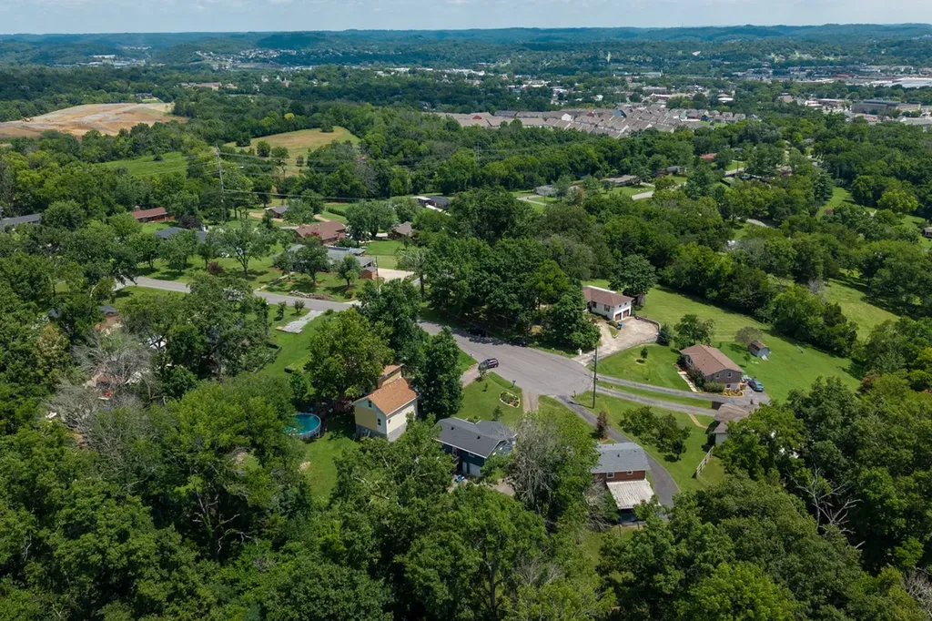 409 Rosehill Court Goodlettsville TN 37072