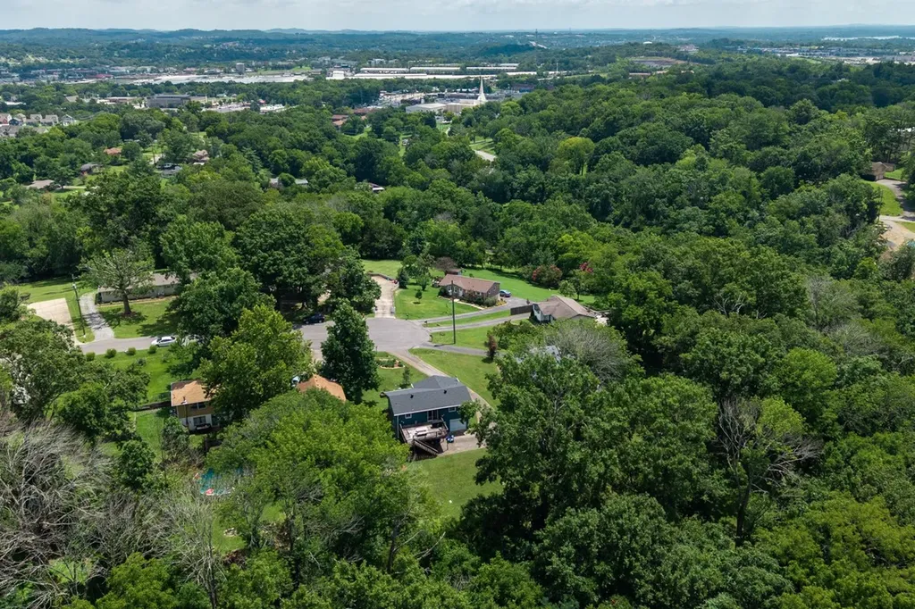409 Rosehill Court Goodlettsville TN 37072