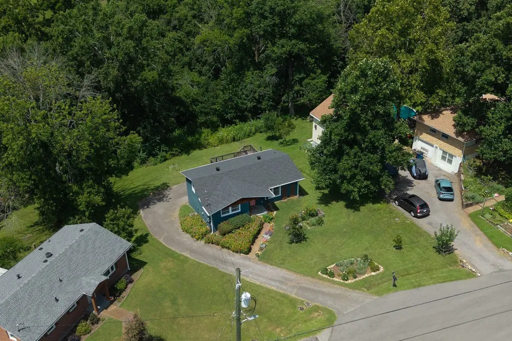 409 Rosehill Court Goodlettsville TN 37072