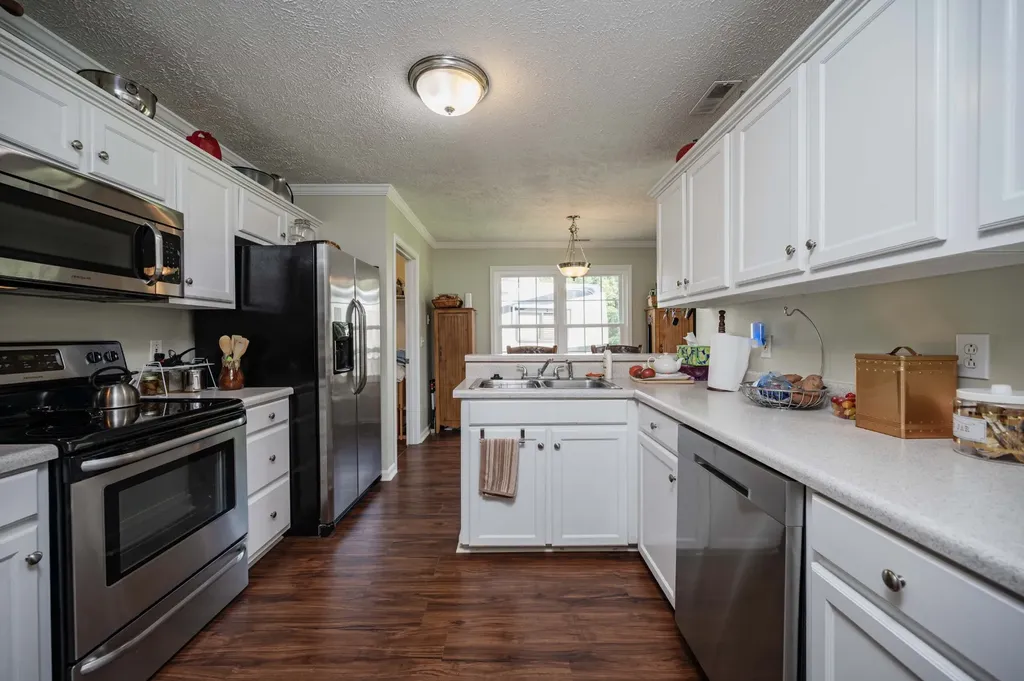 1205 Edgewood Court Murfreesboro TN 37130