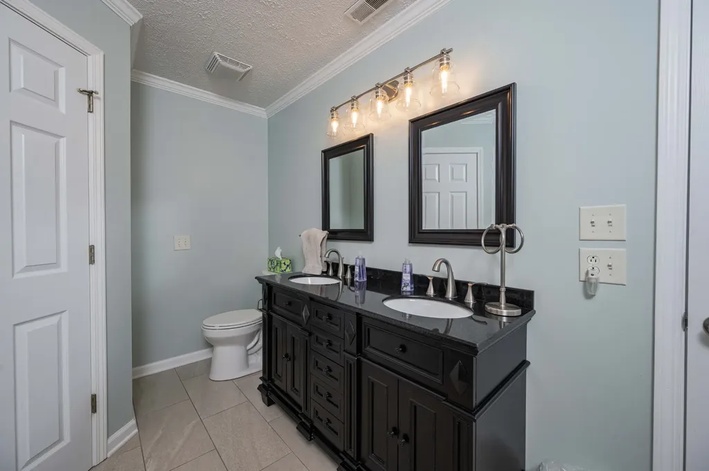 1205 Edgewood Court Murfreesboro TN 37130