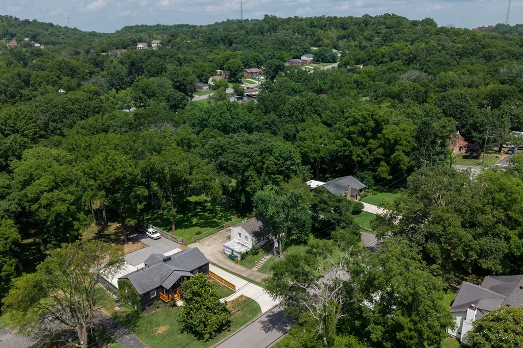 163 Dellway Drive Nashville TN 37207