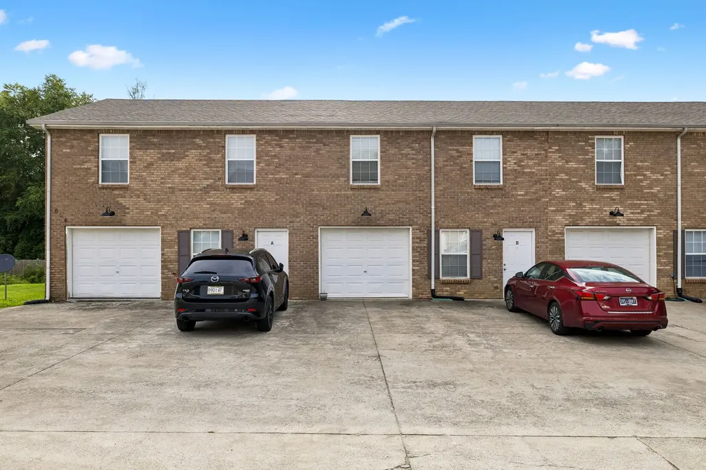 604 Cory Drive Clarksville TN 37040