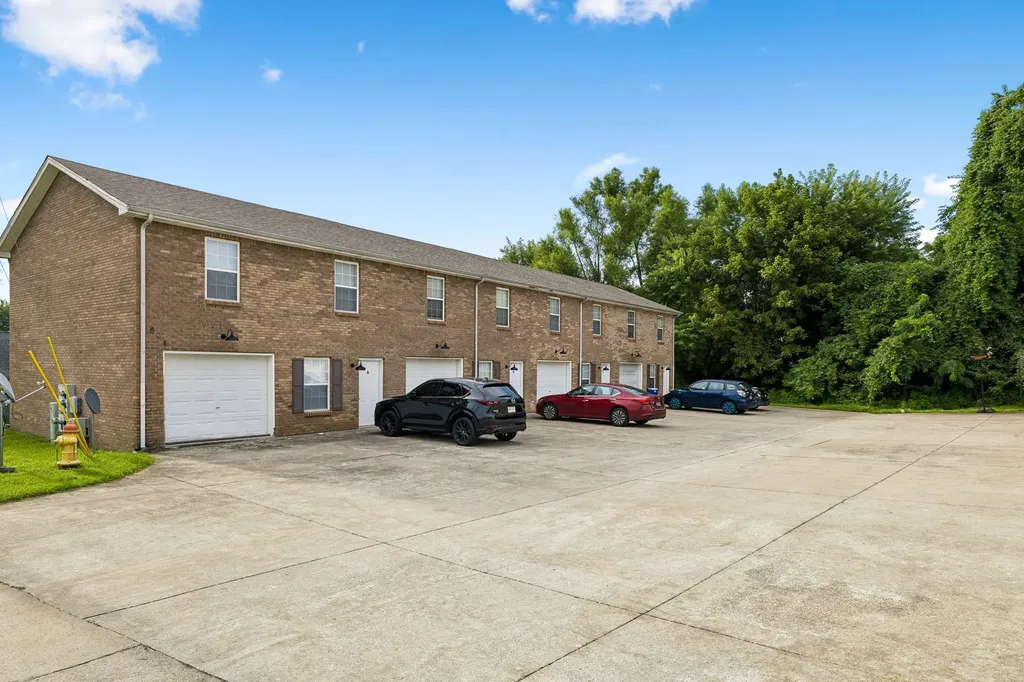604 Cory Drive Clarksville TN 37040