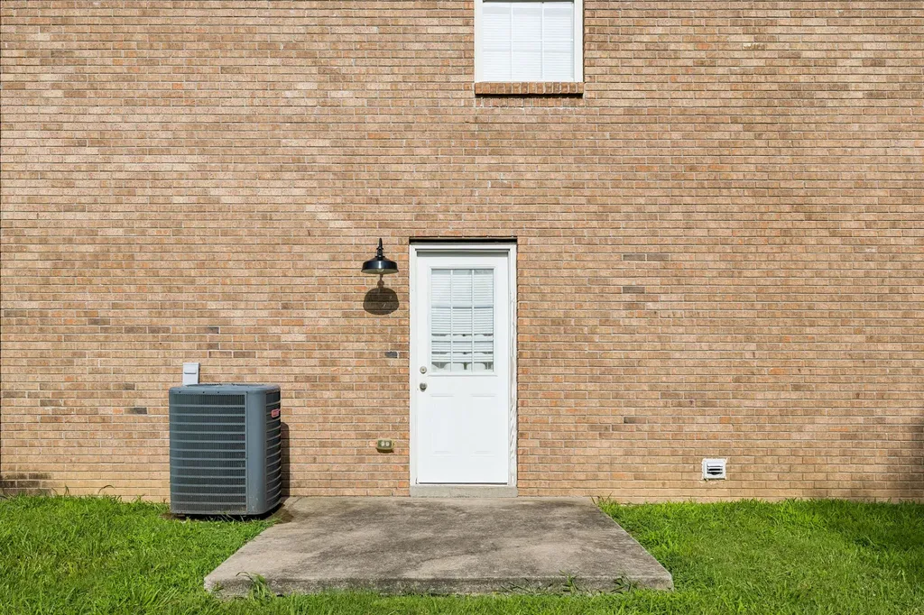 604 Cory Drive Clarksville TN 37040