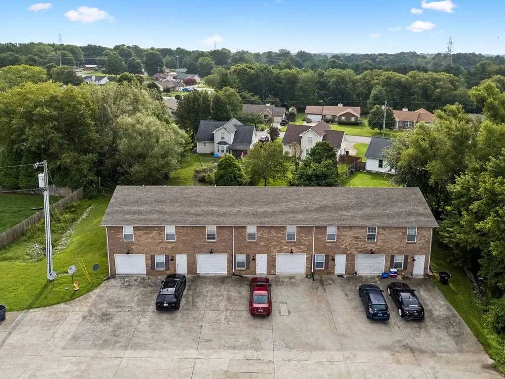 604 Cory Drive Clarksville TN 37040