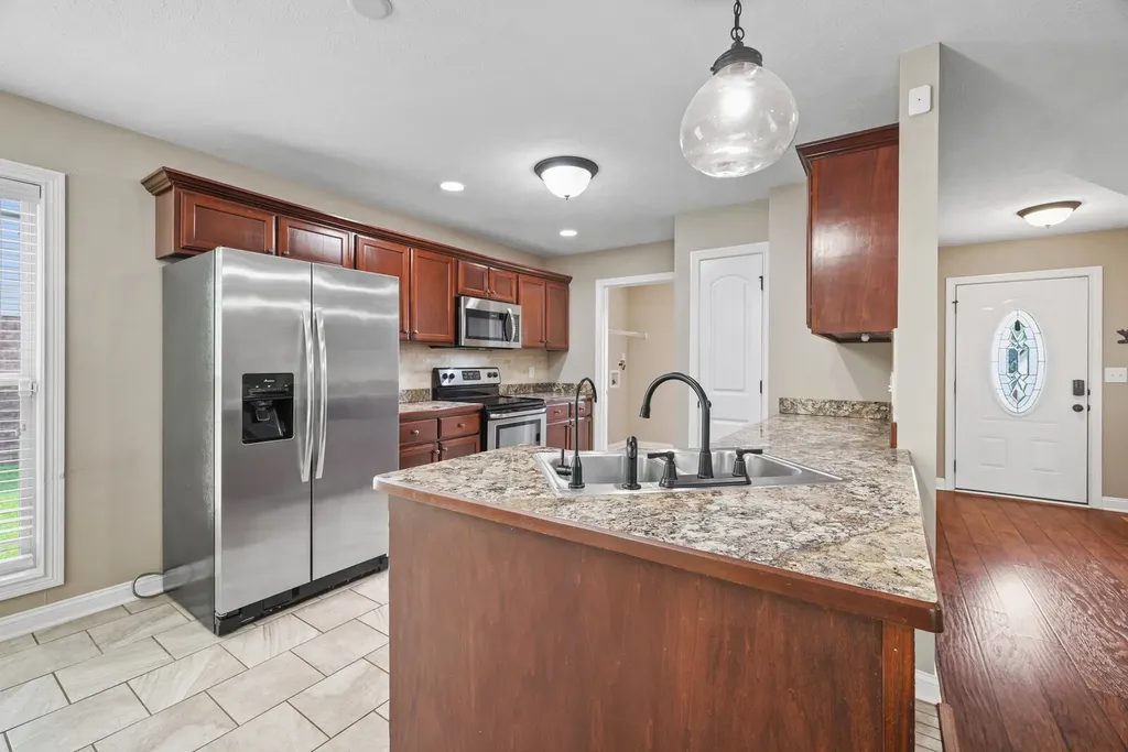 1928 Bell Chase Way Clarksville TN 37040