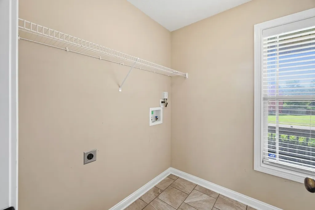 1928 Bell Chase Way Clarksville TN 37040