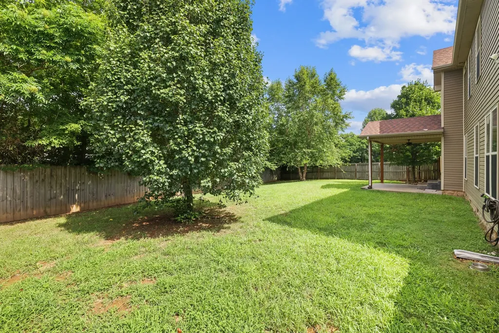 1928 Bell Chase Way Clarksville TN 37040
