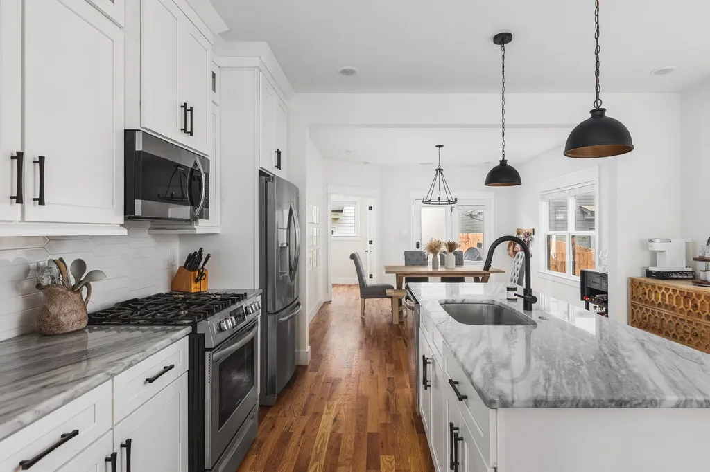 906A Lischey Avenue Nashville TN 37207
