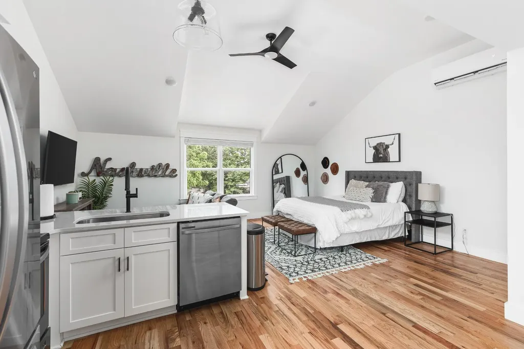 906A Lischey Avenue Nashville TN 37207