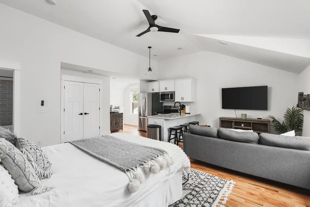 906A Lischey Avenue Nashville TN 37207