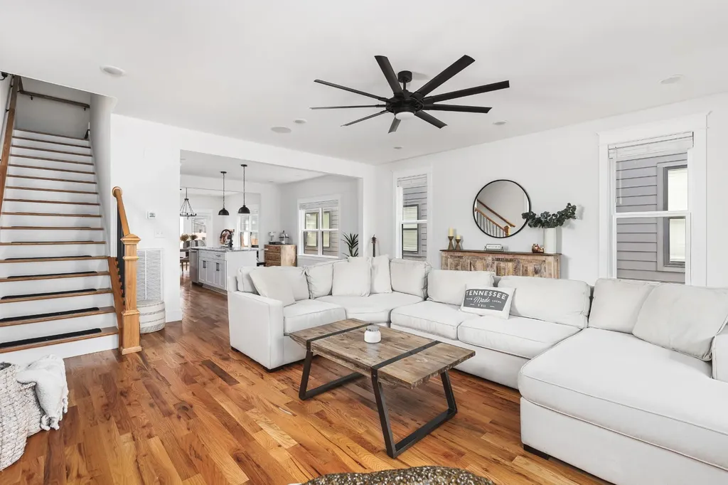 906A Lischey Avenue Nashville TN 37207