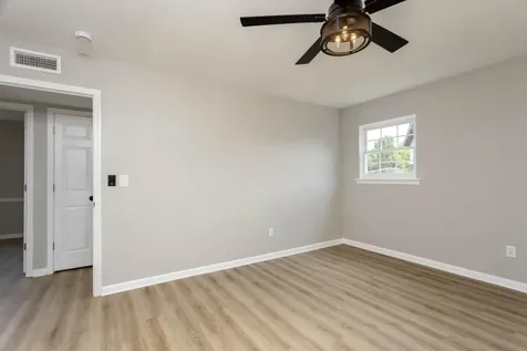 1606 Redwood Drive Chattanooga TN 37421