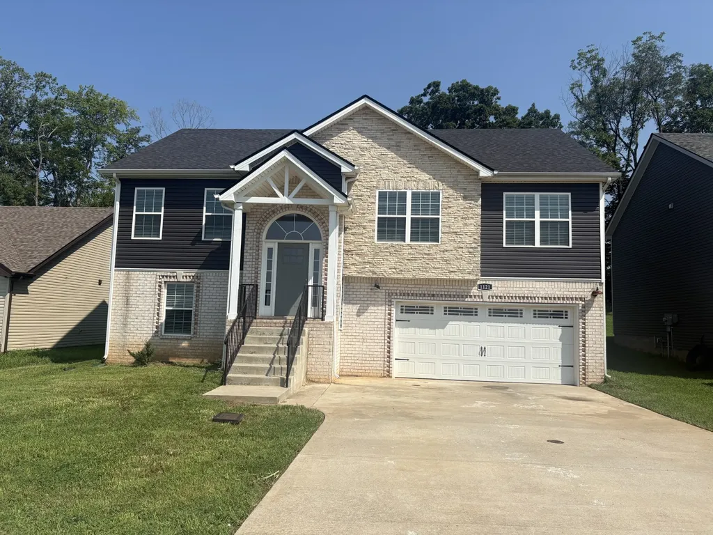 1121 Cardinal Creek Drive Clarksville TN 37040