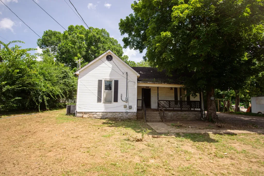 605 Moody Street Shelbyville TN 37160
